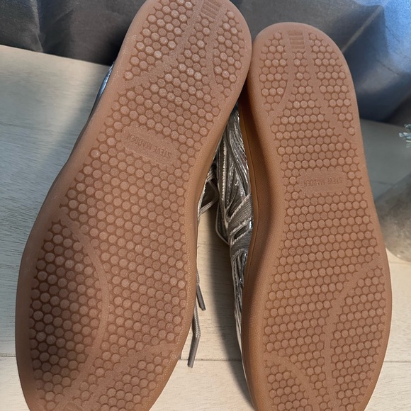 NWOT - Steve Madden Silver Sneakers - Picture 3 of 7